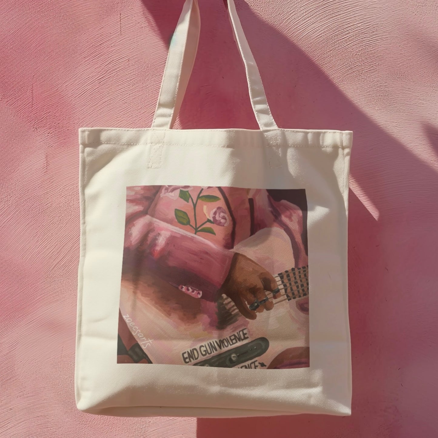 ‘LIVE ON TOUR’ tote